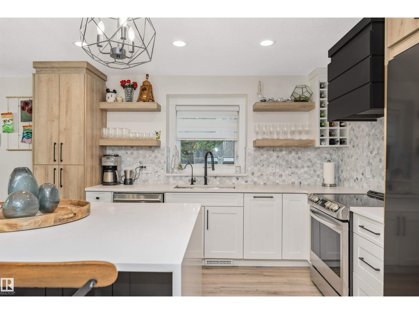 627 FOREST LN NW — photo 15