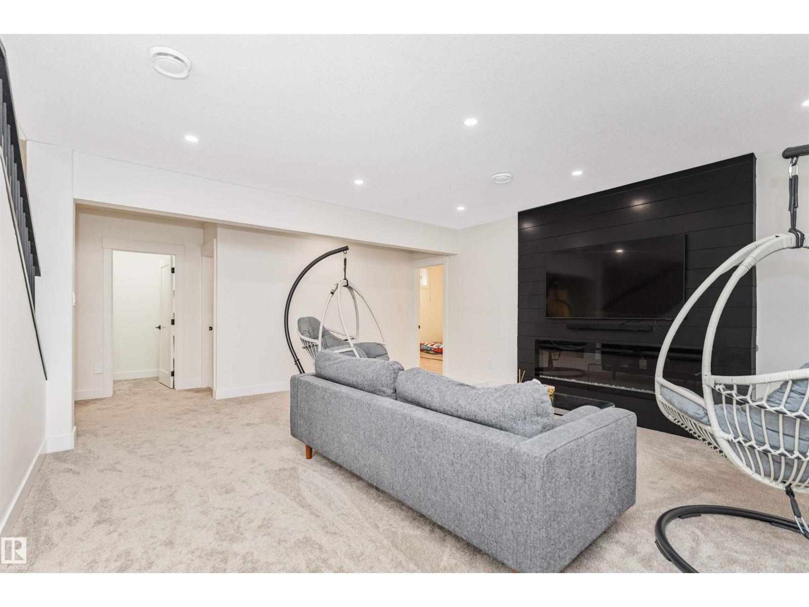 627 FOREST LN NW — photo 41