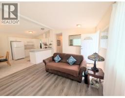 109 4510 Sunshine Coast Highway, Sechelt, BC V0N3A1 Photo 13