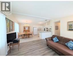 109 4510 Sunshine Coast Highway, Sechelt, BC V0N3A1 Photo 12