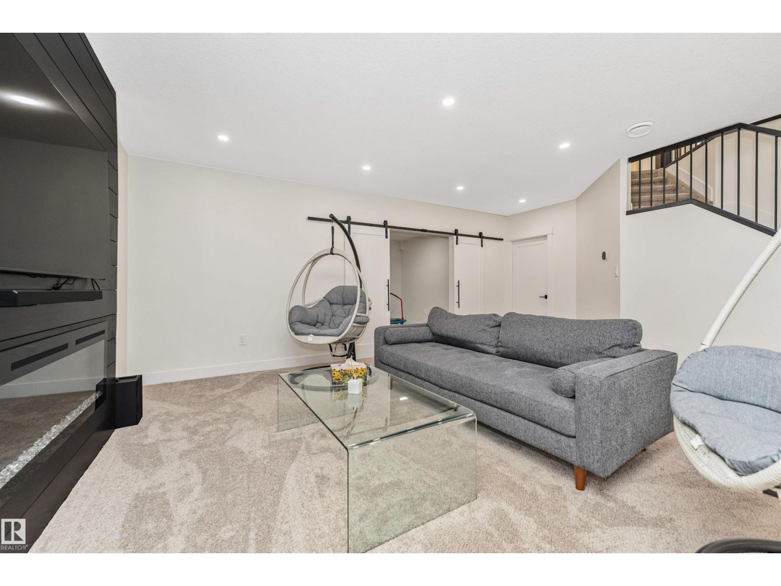 627 FOREST LN NW — photo 42