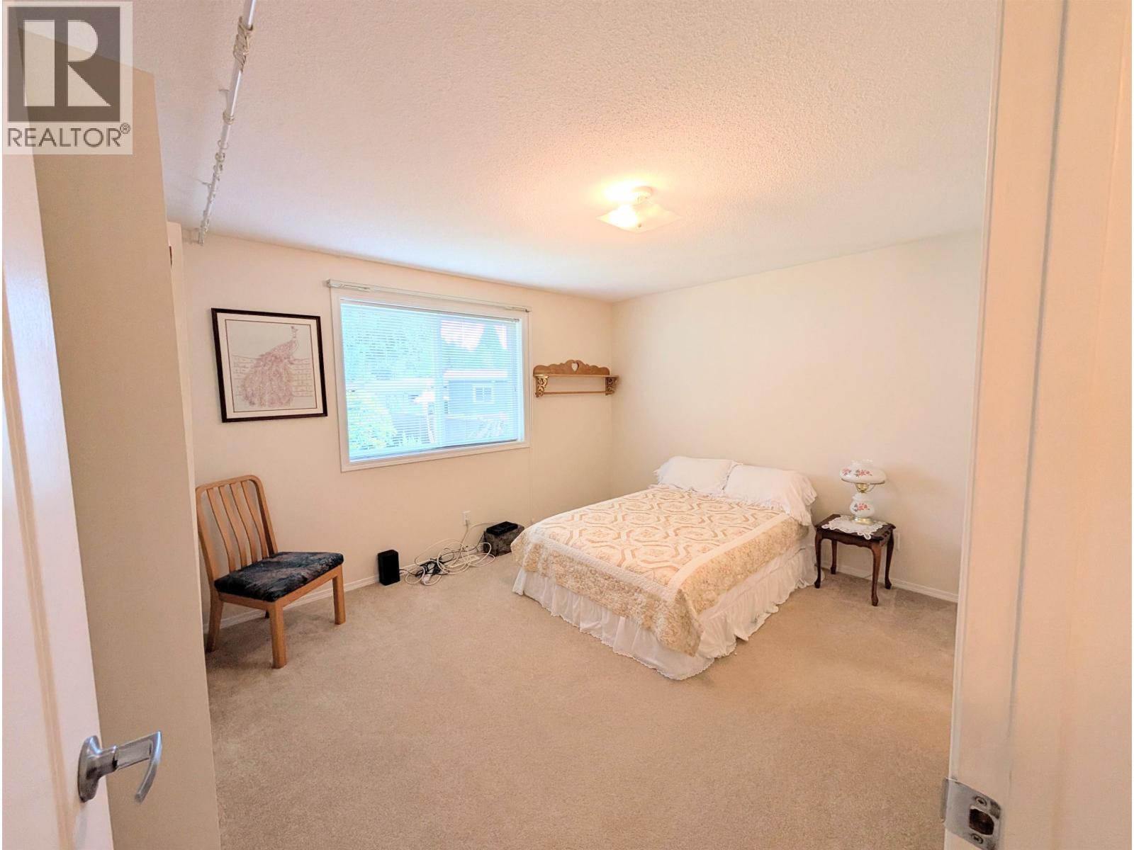 109 4510 101 HIGHWAY, Sechelt