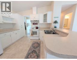 109 4510 Sunshine Coast Highway, Sechelt, BC V0N3A1 Photo 6