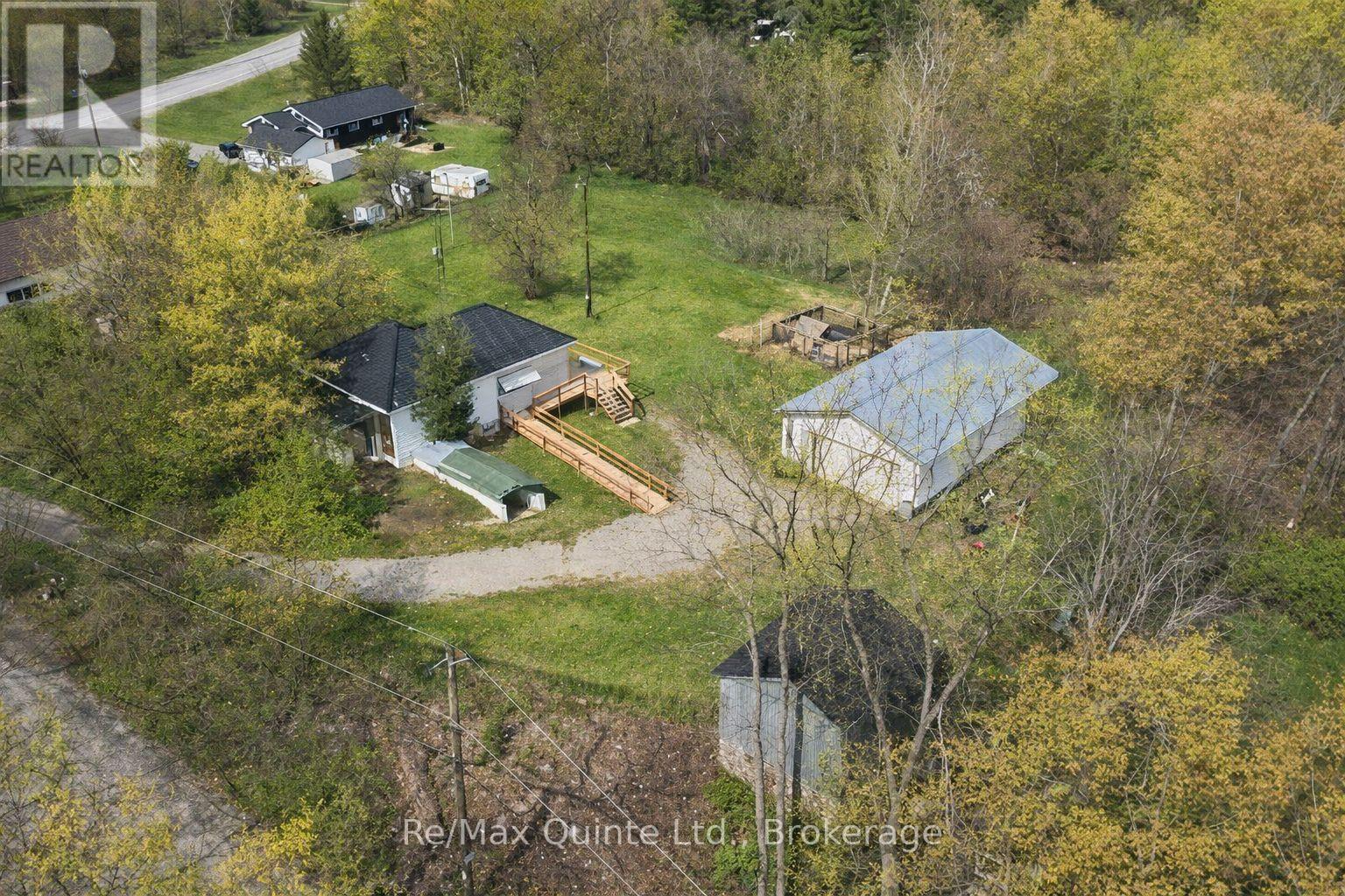 13 DOUGLAS ROAD - 25