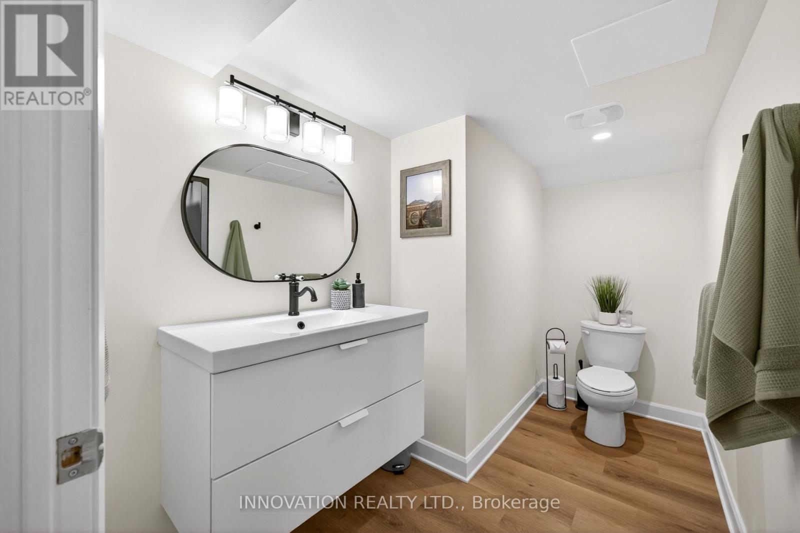 2382 ALTA VISTA DRIVE - 33