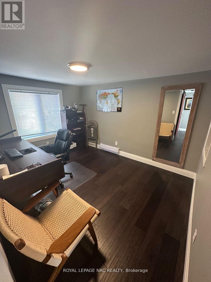 10 THOROLD ROAD - 23