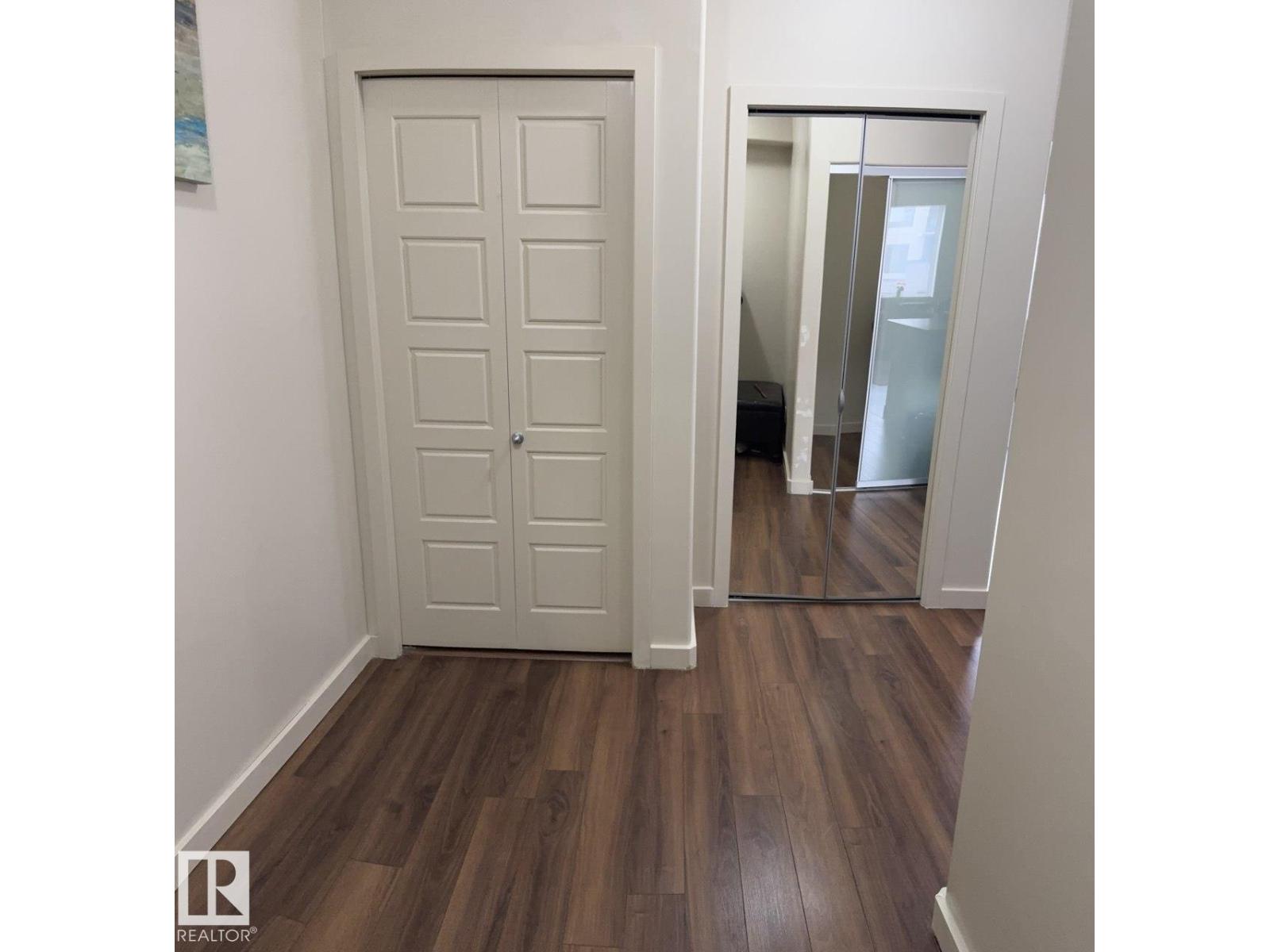#228 308 Ambleside LI SW SW - 19