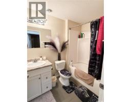215 2nd Street W, Meadow Lake, SK S9X1C7 Photo 14