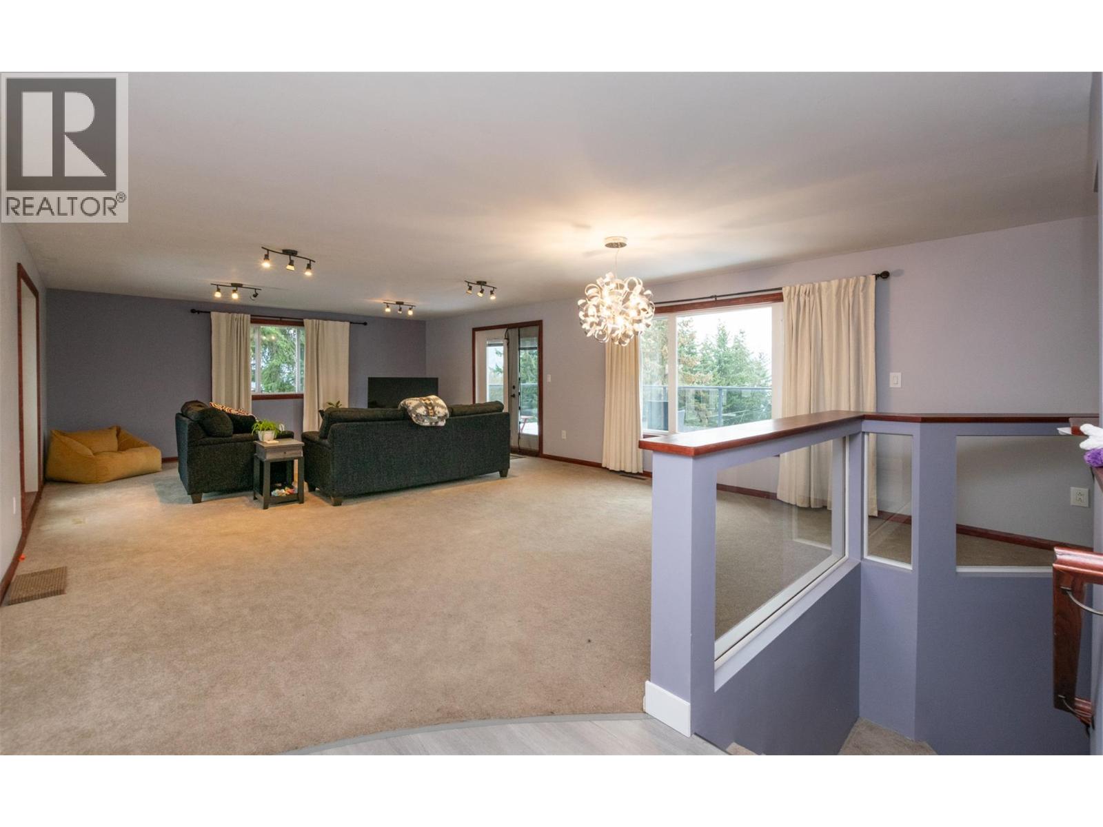 1350 13 Avenue SE - 21