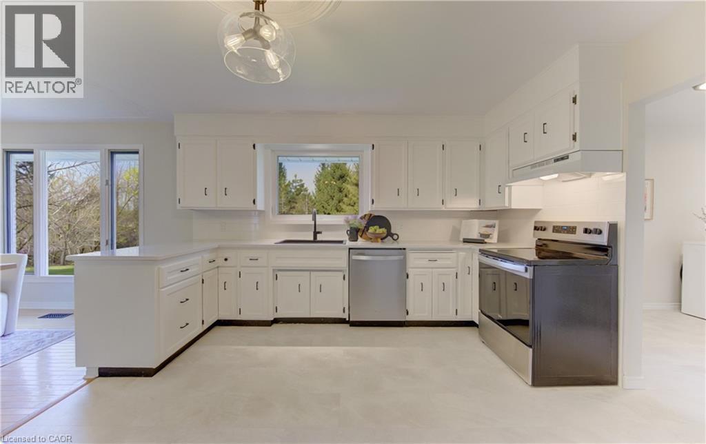 5554 KING Street - 19
