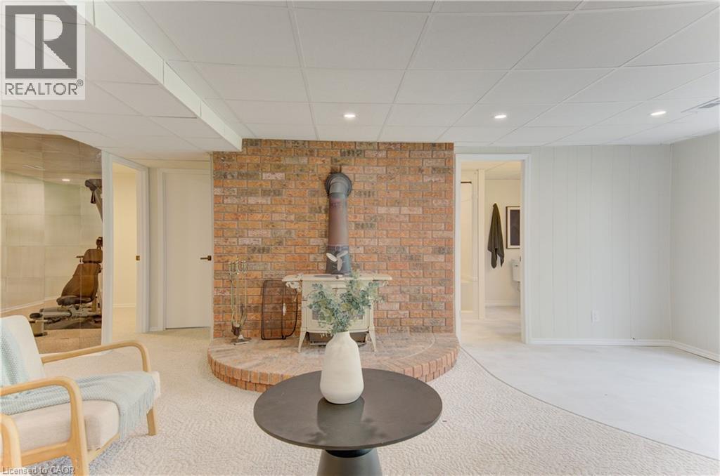 5554 KING Street - 34