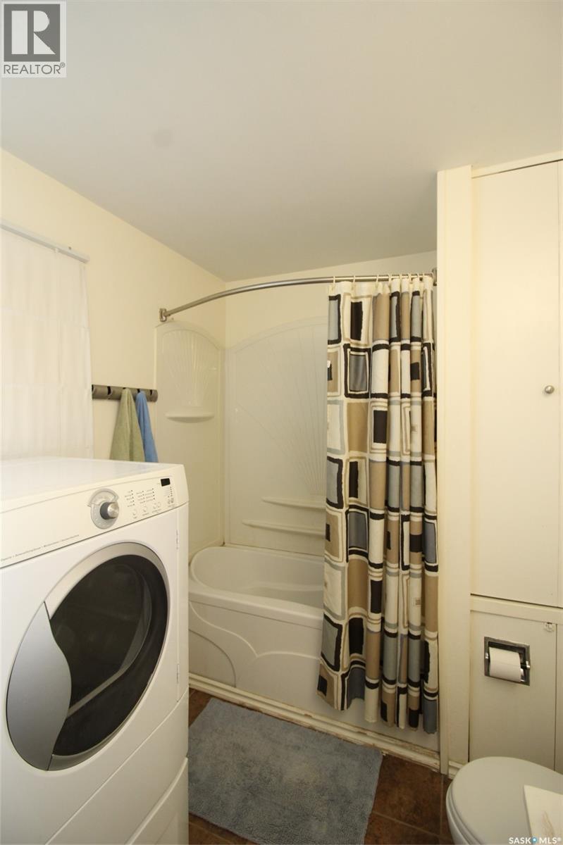 403 4th STREET W - 13