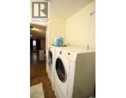 403 4th Street W, Shaunavon, SK S0N2M0 Photo 10