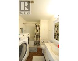 403 4th Street W, Shaunavon, SK S0N2M0 Photo 11