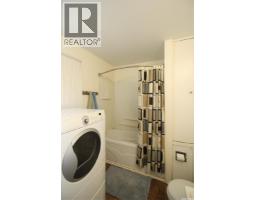403 4th Street W, Shaunavon, SK S0N2M0 Photo 13