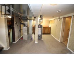403 4th Street W, Shaunavon, SK S0N2M0 Photo 16