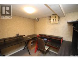 403 4th Street W, Shaunavon, SK S0N2M0 Photo 18