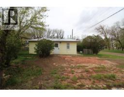 403 4th Street W, Shaunavon, SK S0N2M0 Photo 24