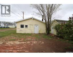 403 4th Street W, Shaunavon, SK S0N2M0 Photo 27