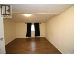 Storage - 403 4th Street W, Shaunavon, SK S0N2M0 Photo 8