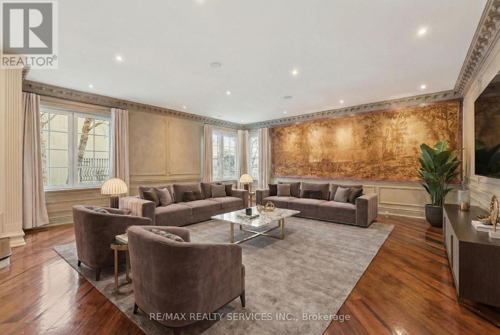 574 CONSERVATION DRIVE - 15