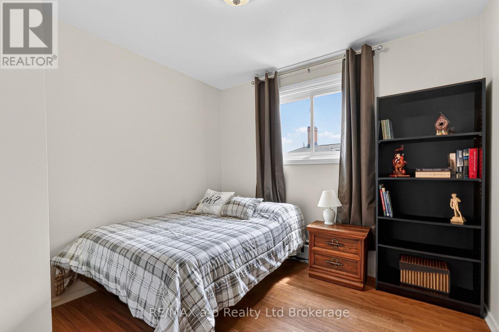 191 JOHN STREET - 13