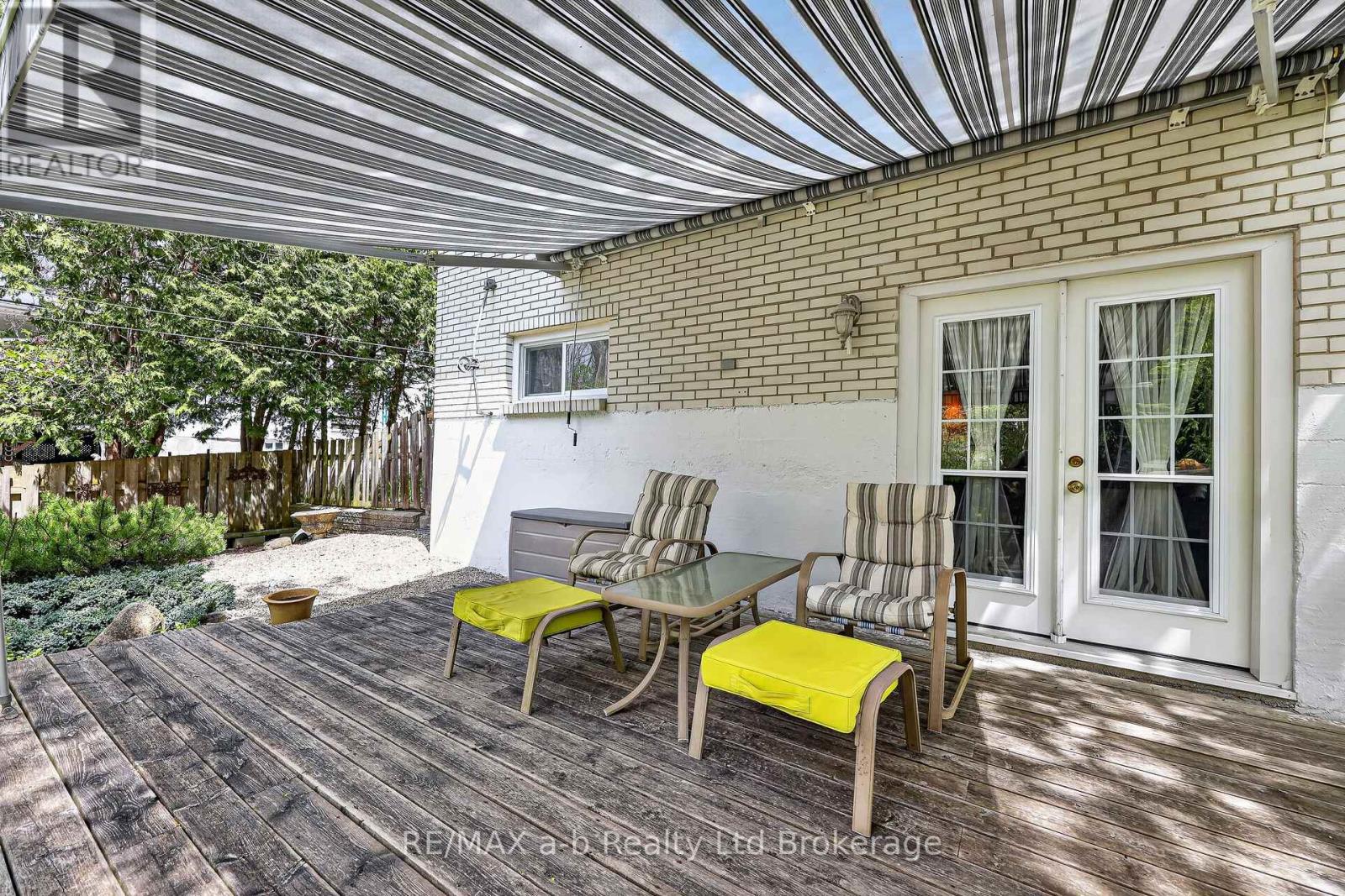 191 JOHN STREET - 22