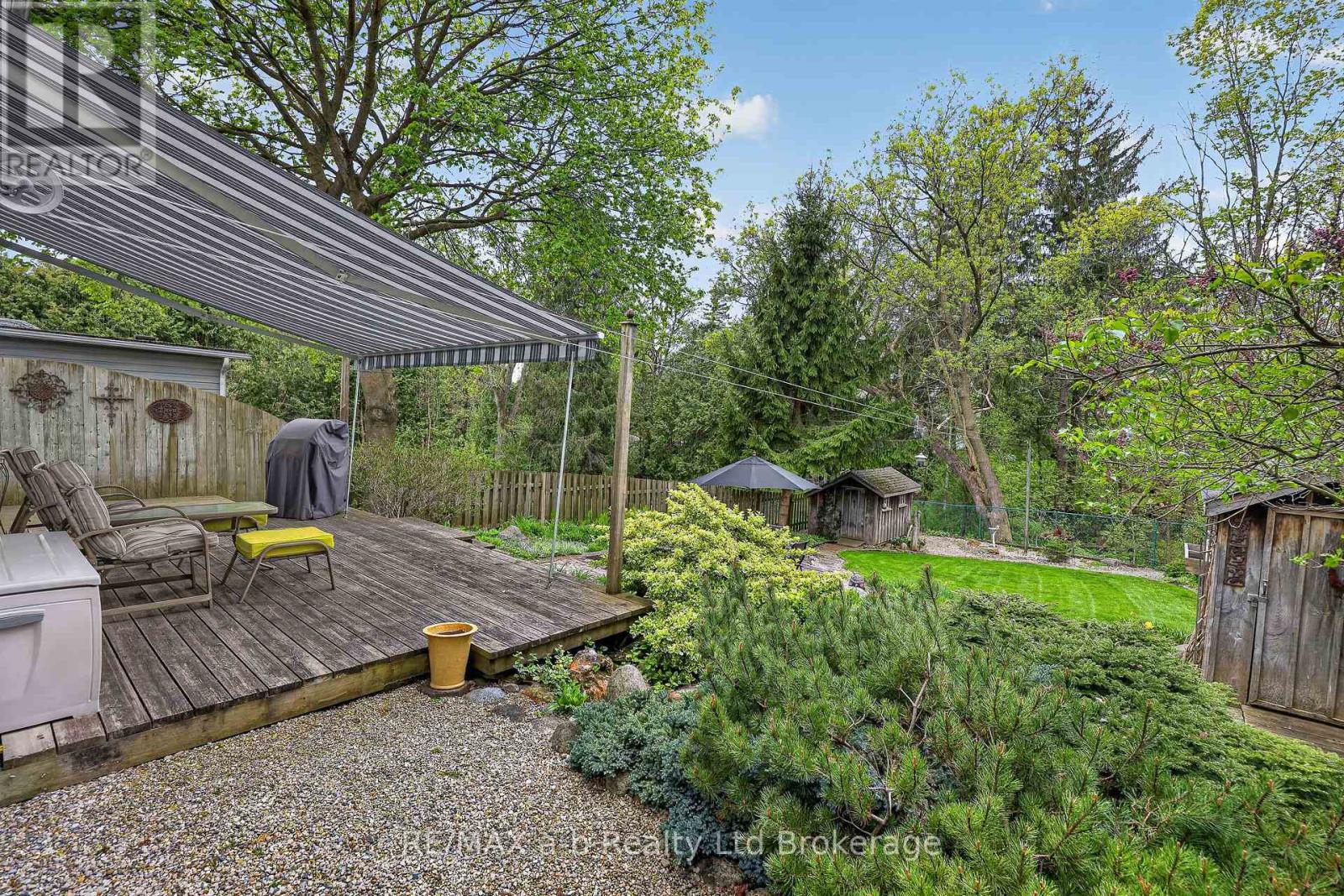 191 JOHN STREET - 32