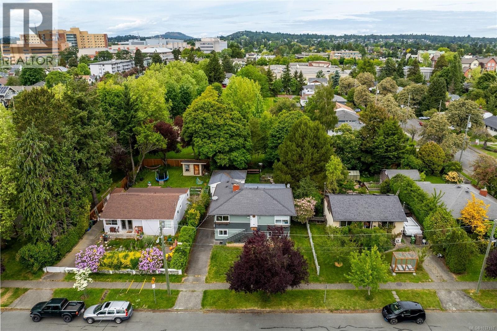 1914 Leighton Rd - 2