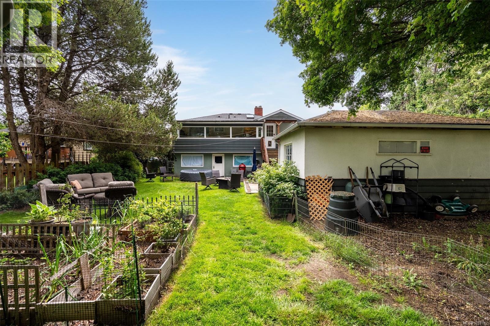 1914 Leighton Rd - 41