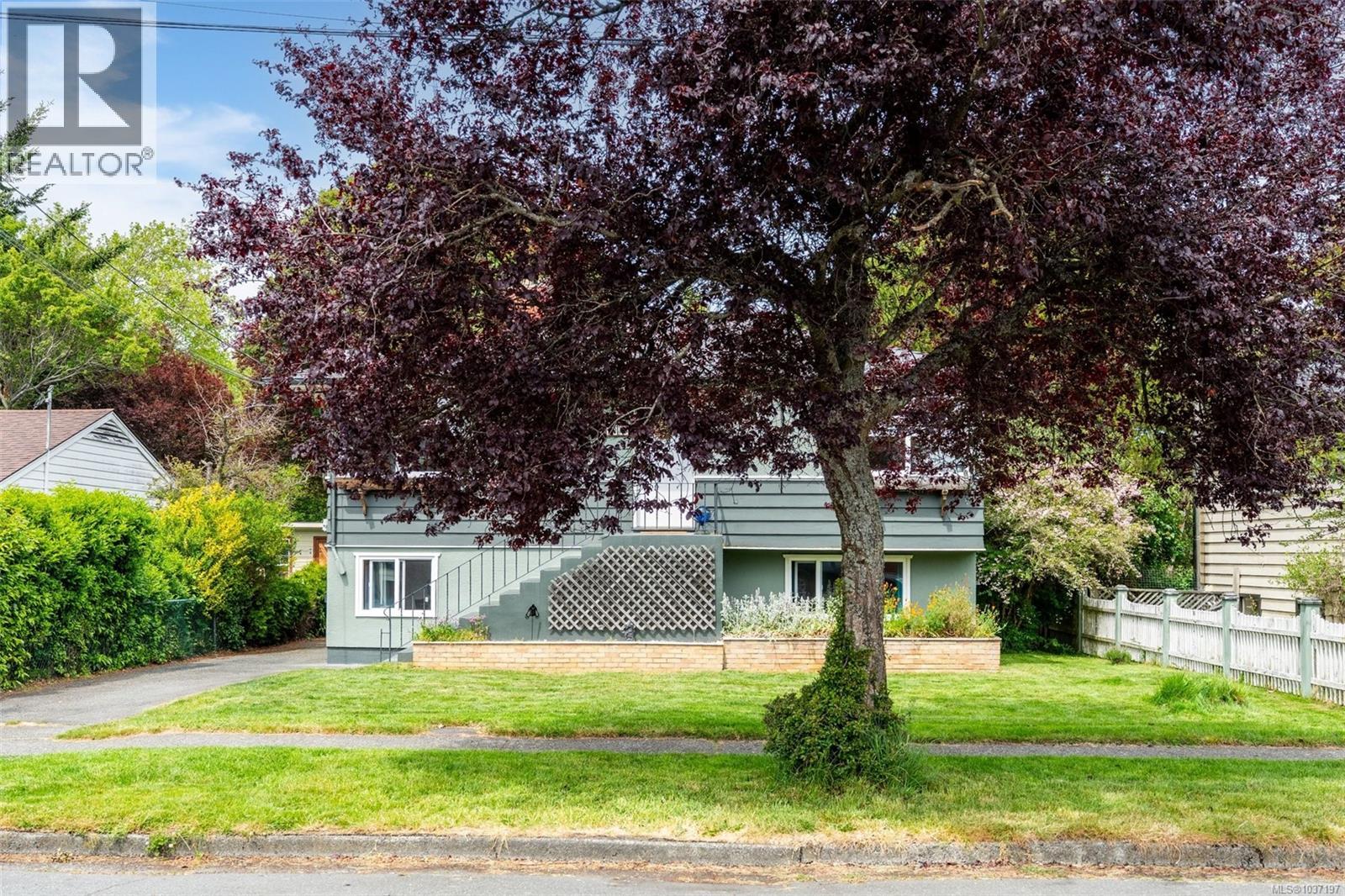 1914 Leighton Rd - 48