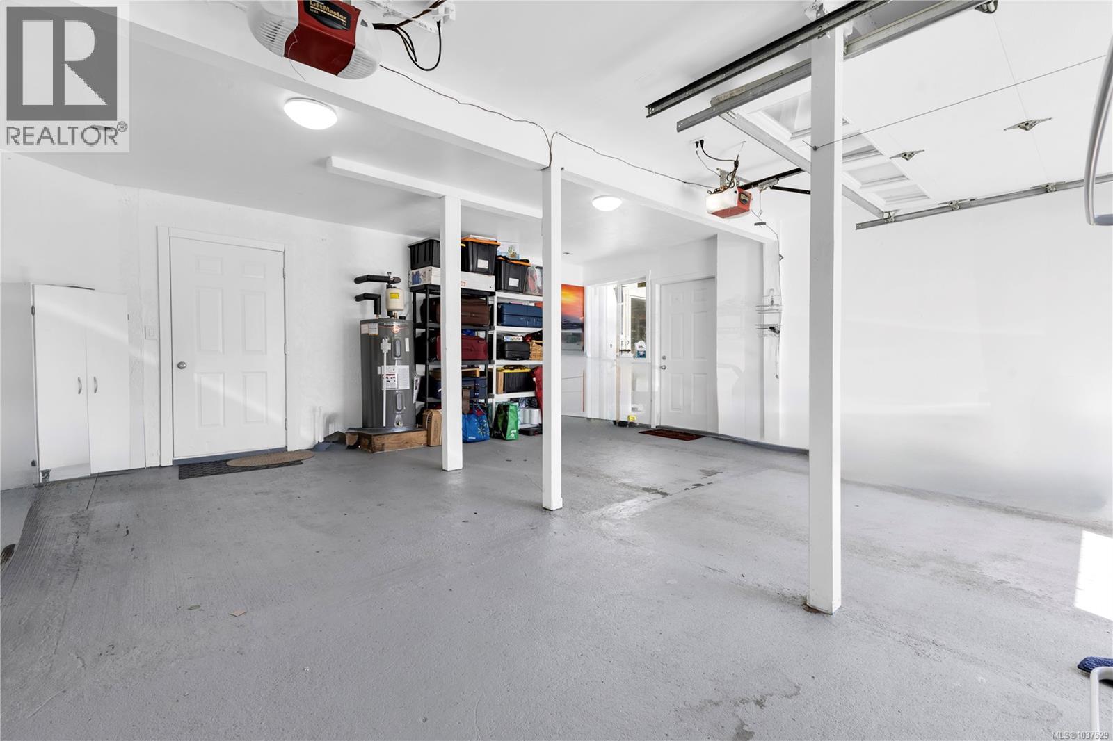 726A Kelly Rd, Colwood