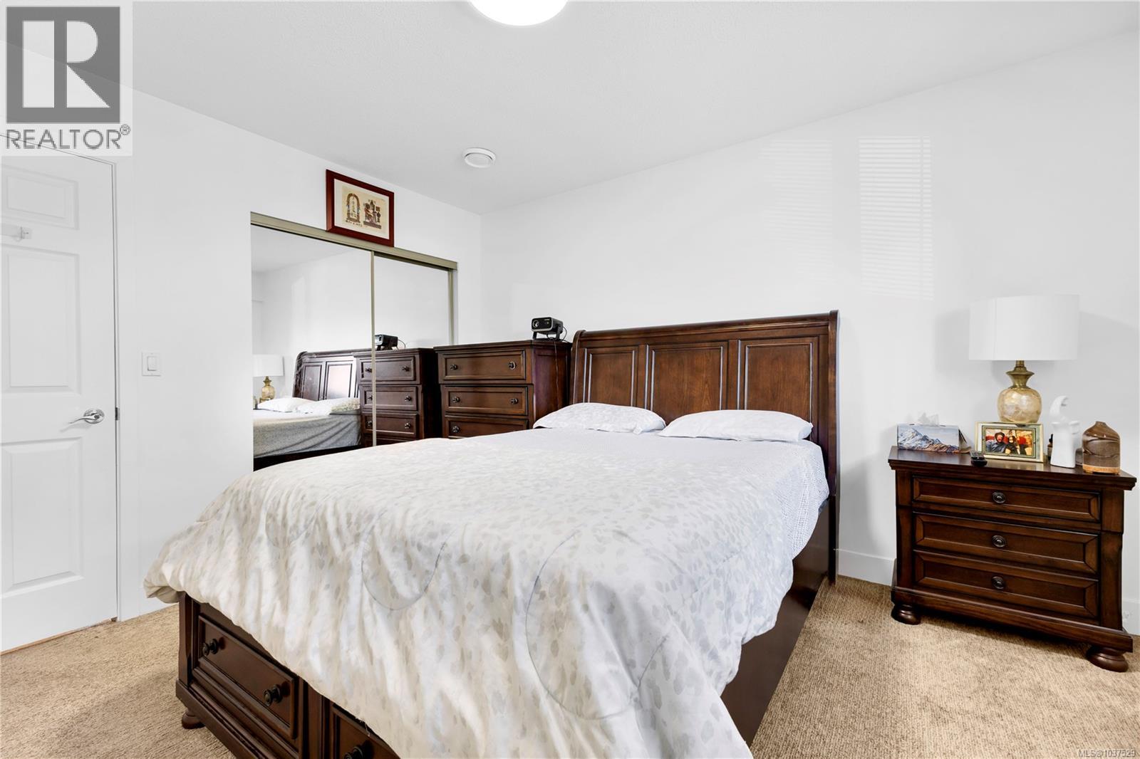 726A Kelly Rd - 26