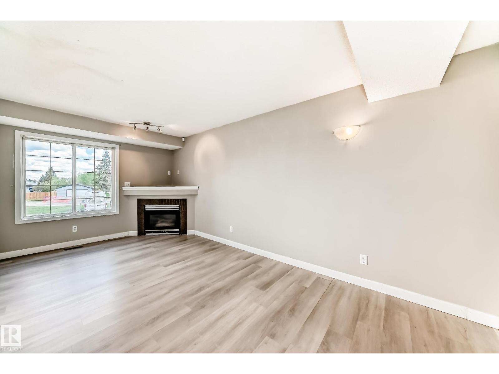 12615 47 ST NW - 13