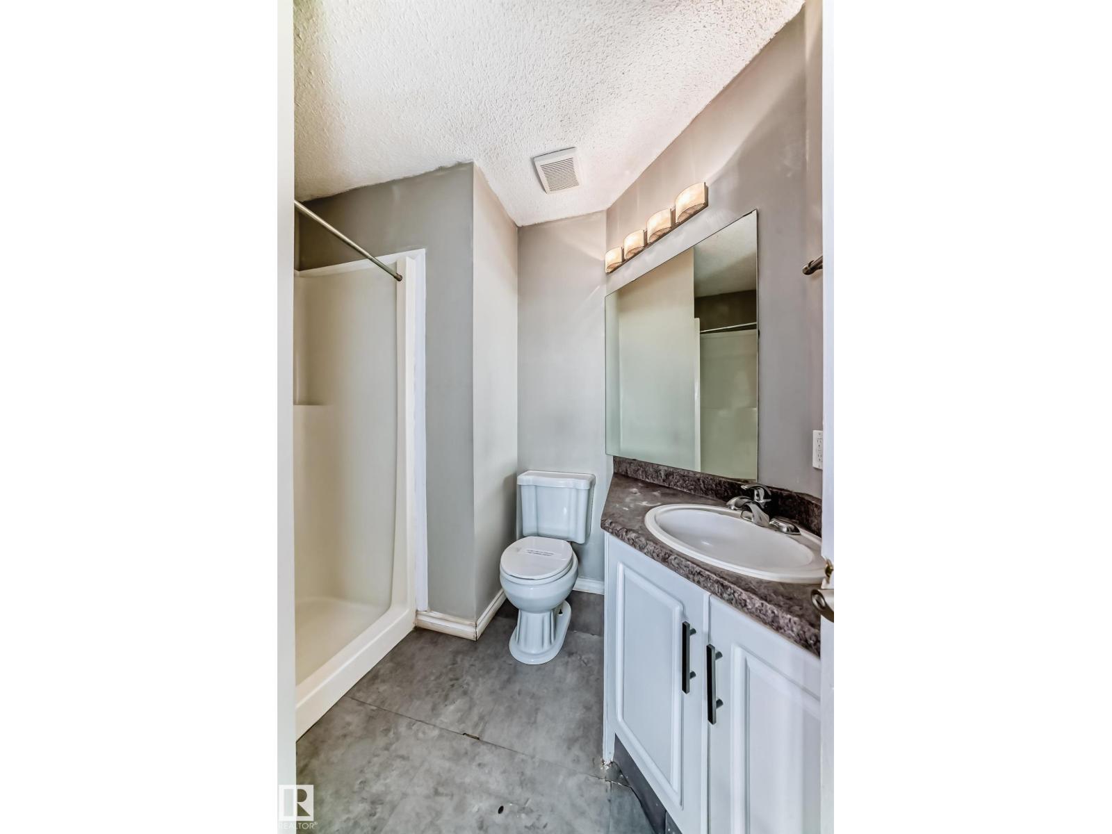 12615 47 ST NW - 33