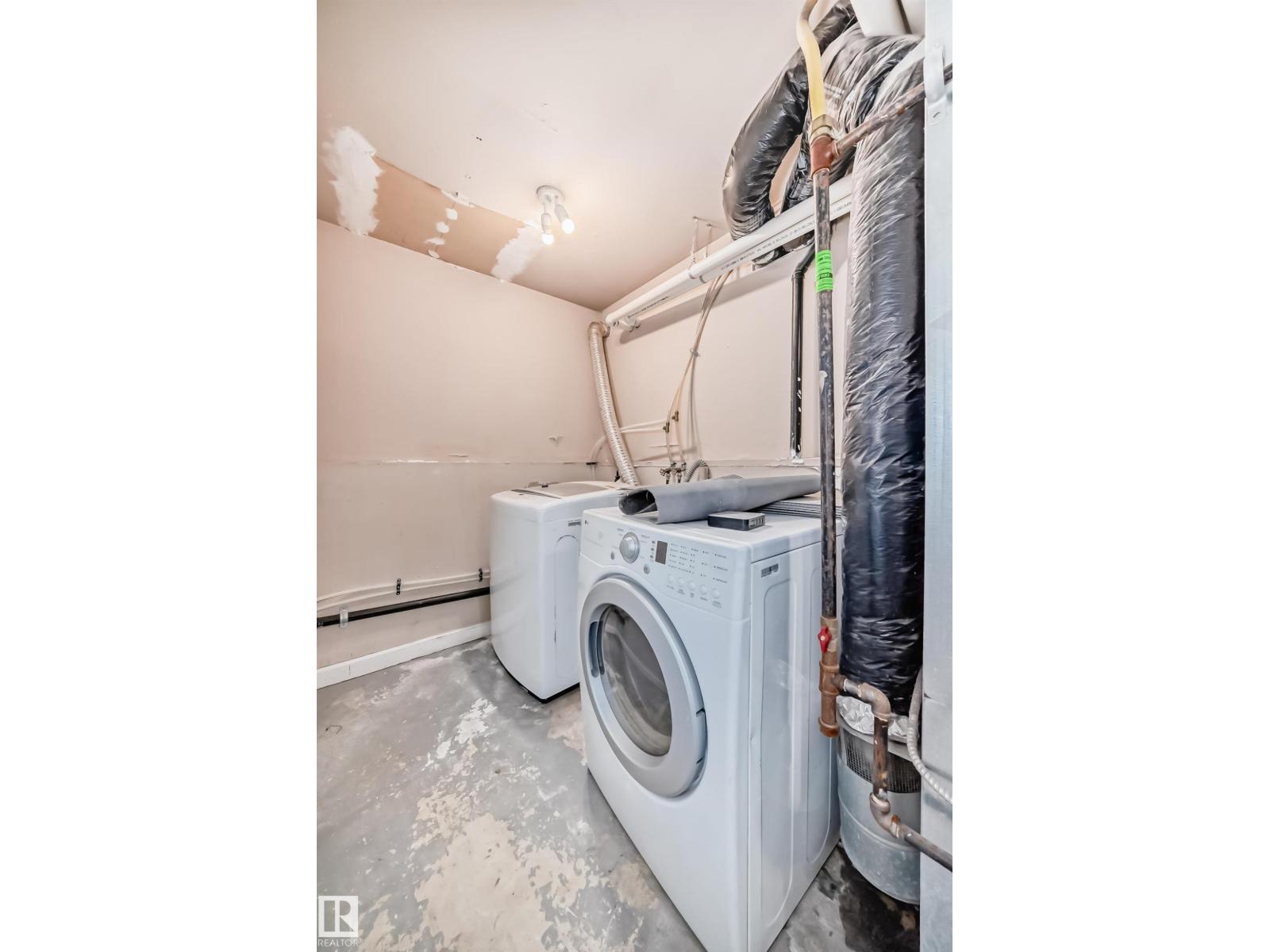 12615 47 ST NW - 39