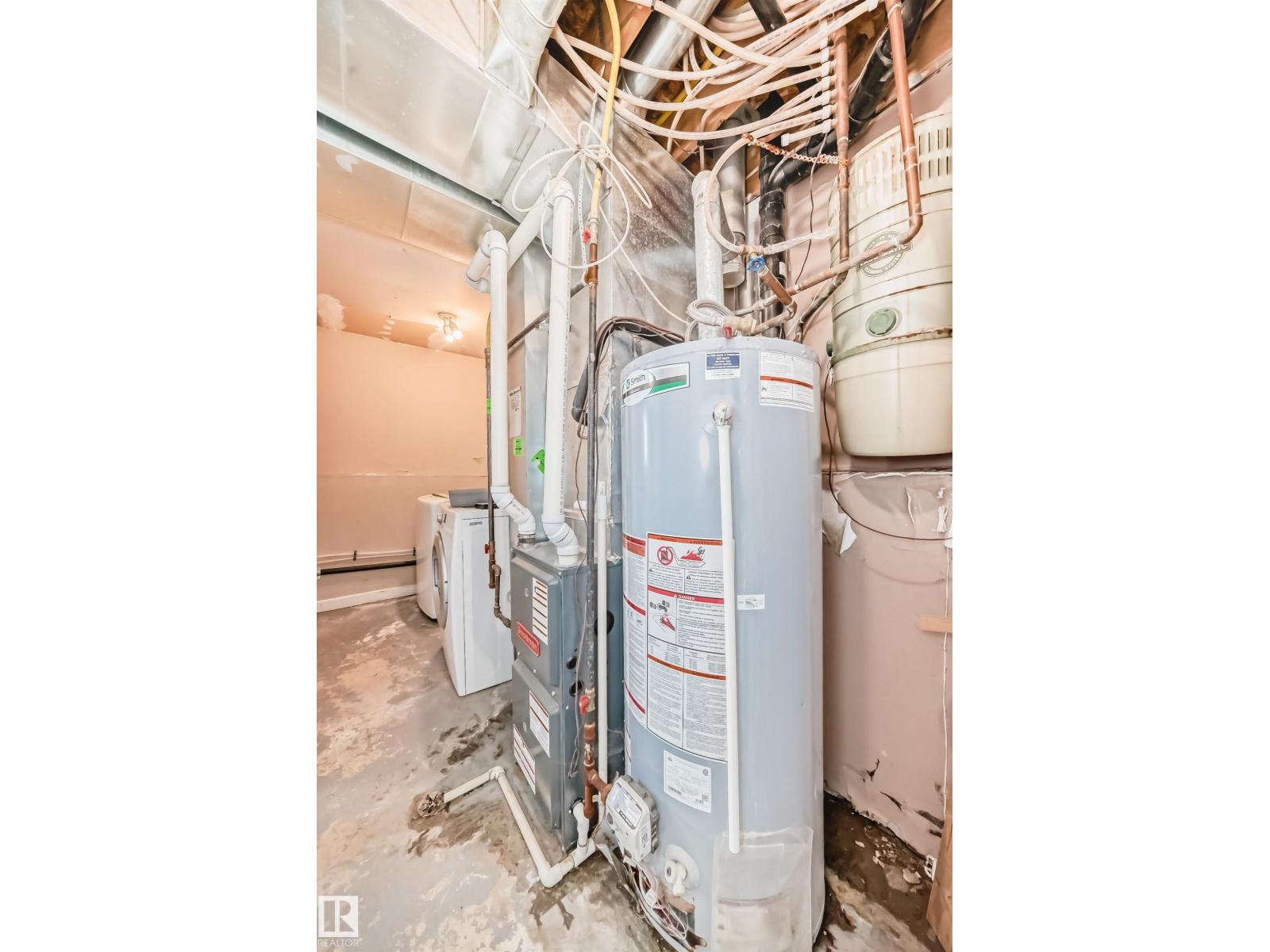 12615 47 ST NW - 42