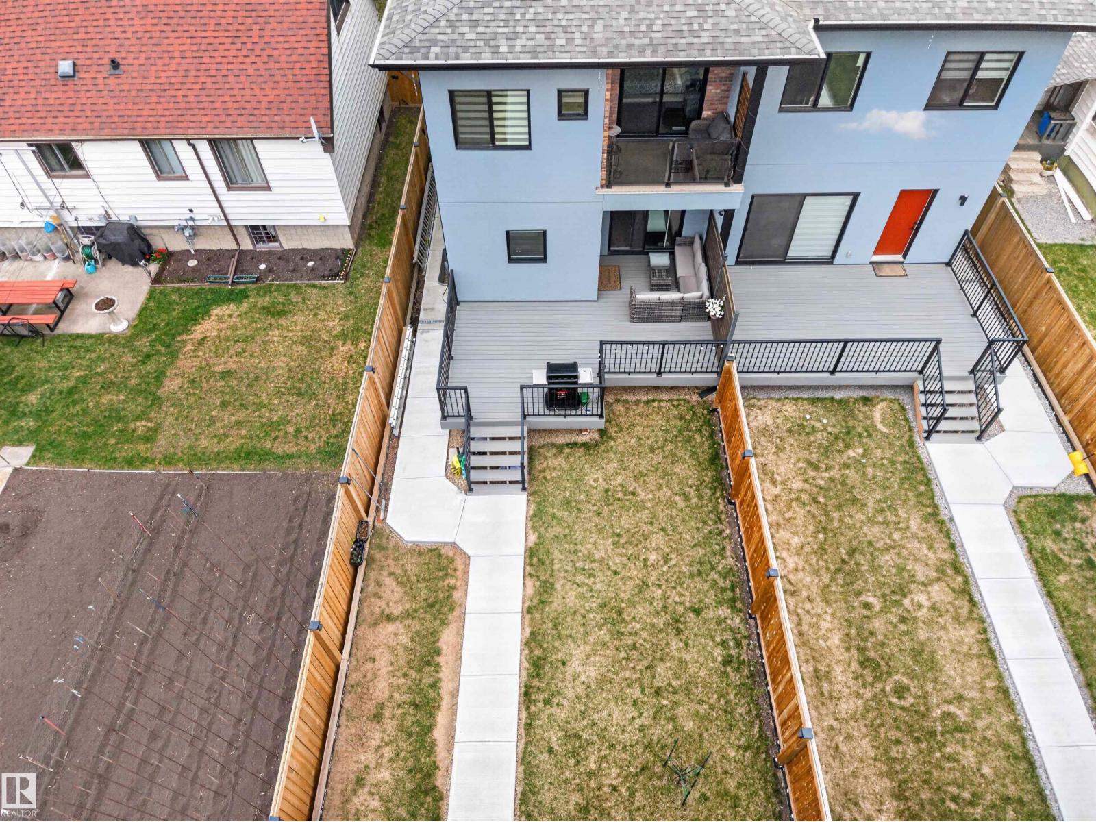 12205 125 ST NW - 8