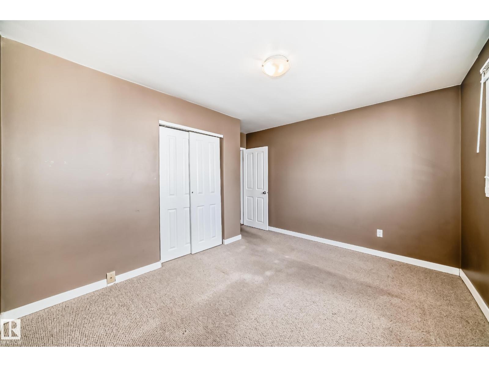 10837 65 AV NW - 26