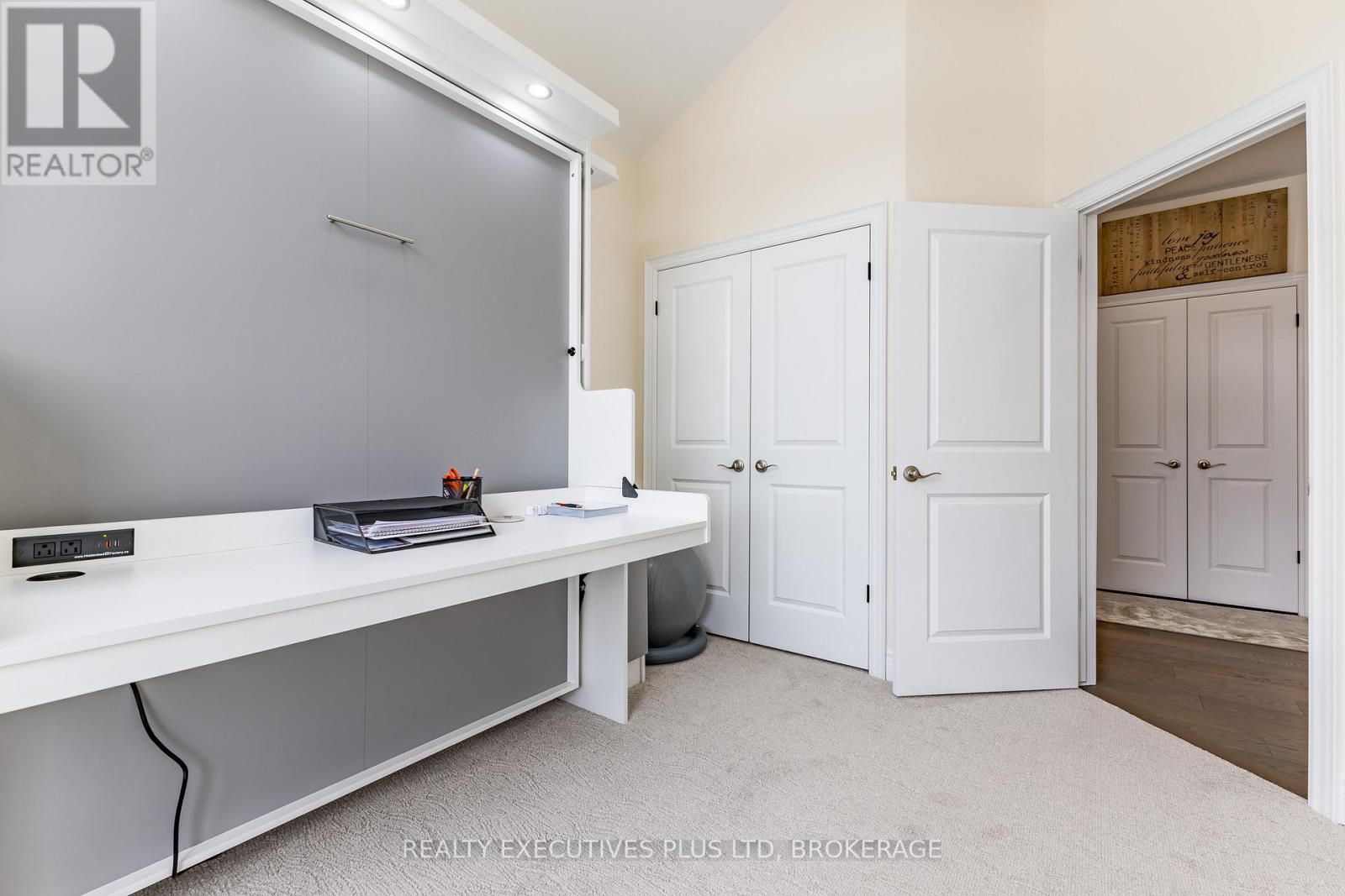504 ROYAL RIDGE COURT - 13