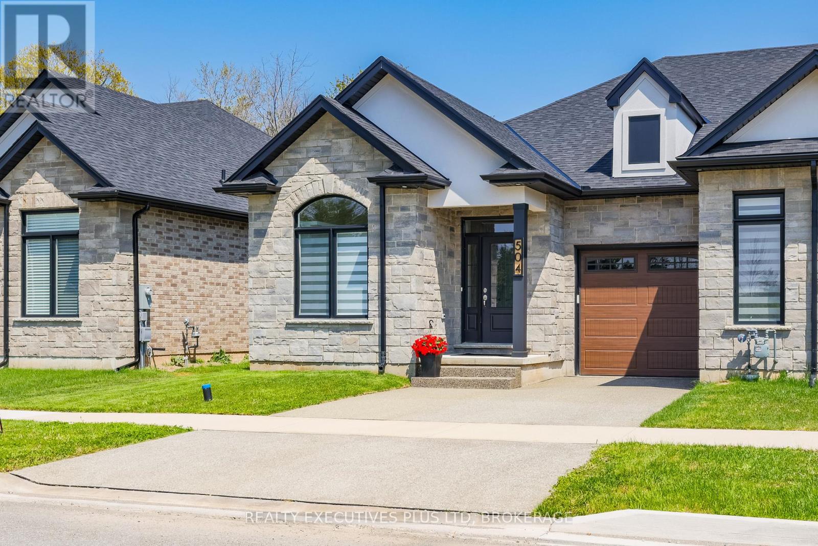 504 ROYAL RIDGE COURT - 2