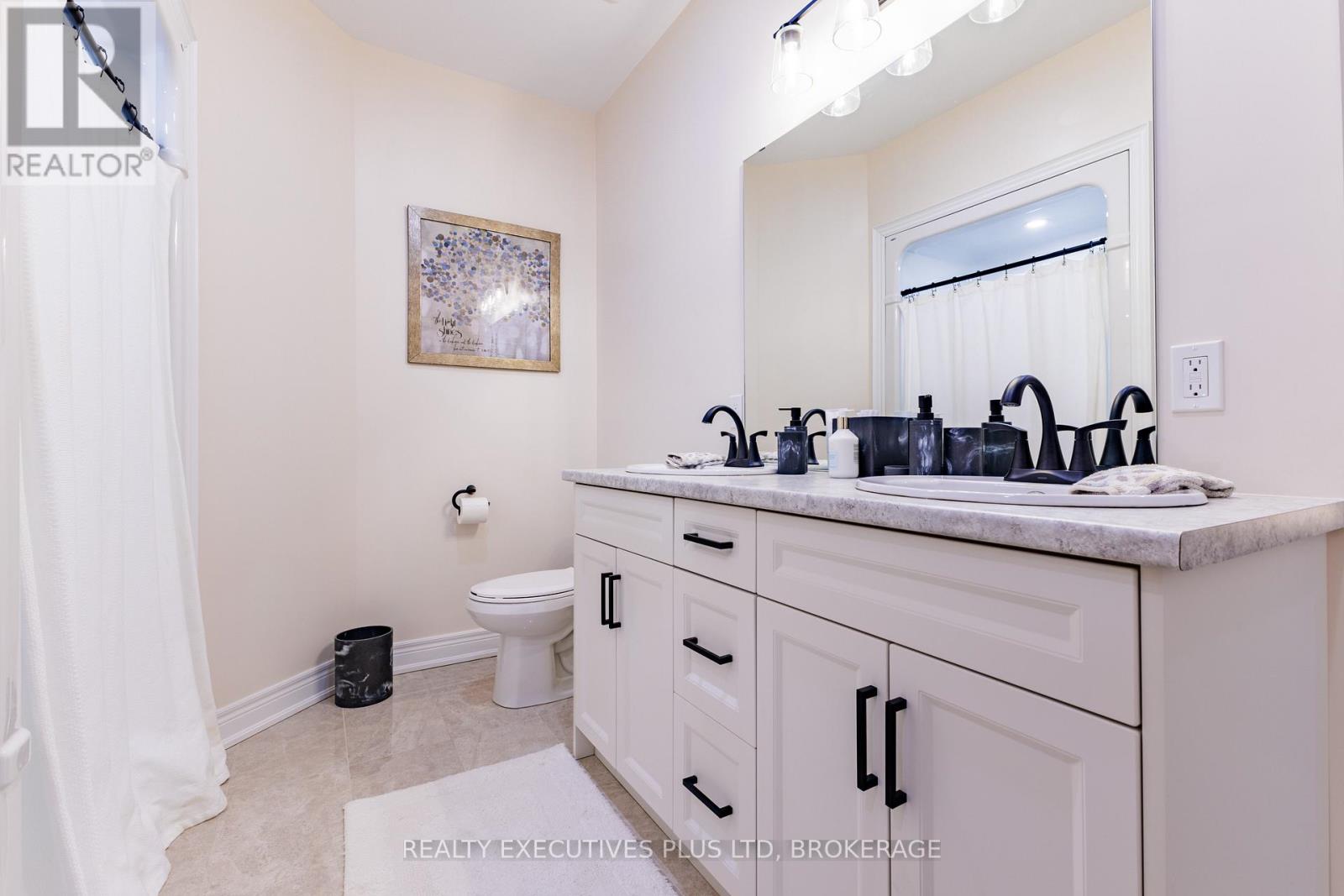 504 ROYAL RIDGE COURT - 32