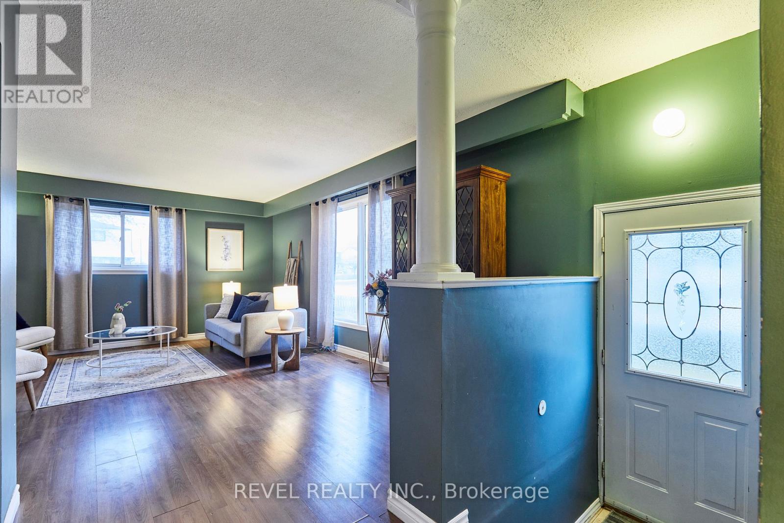 689 GIBB STREET - Image 3