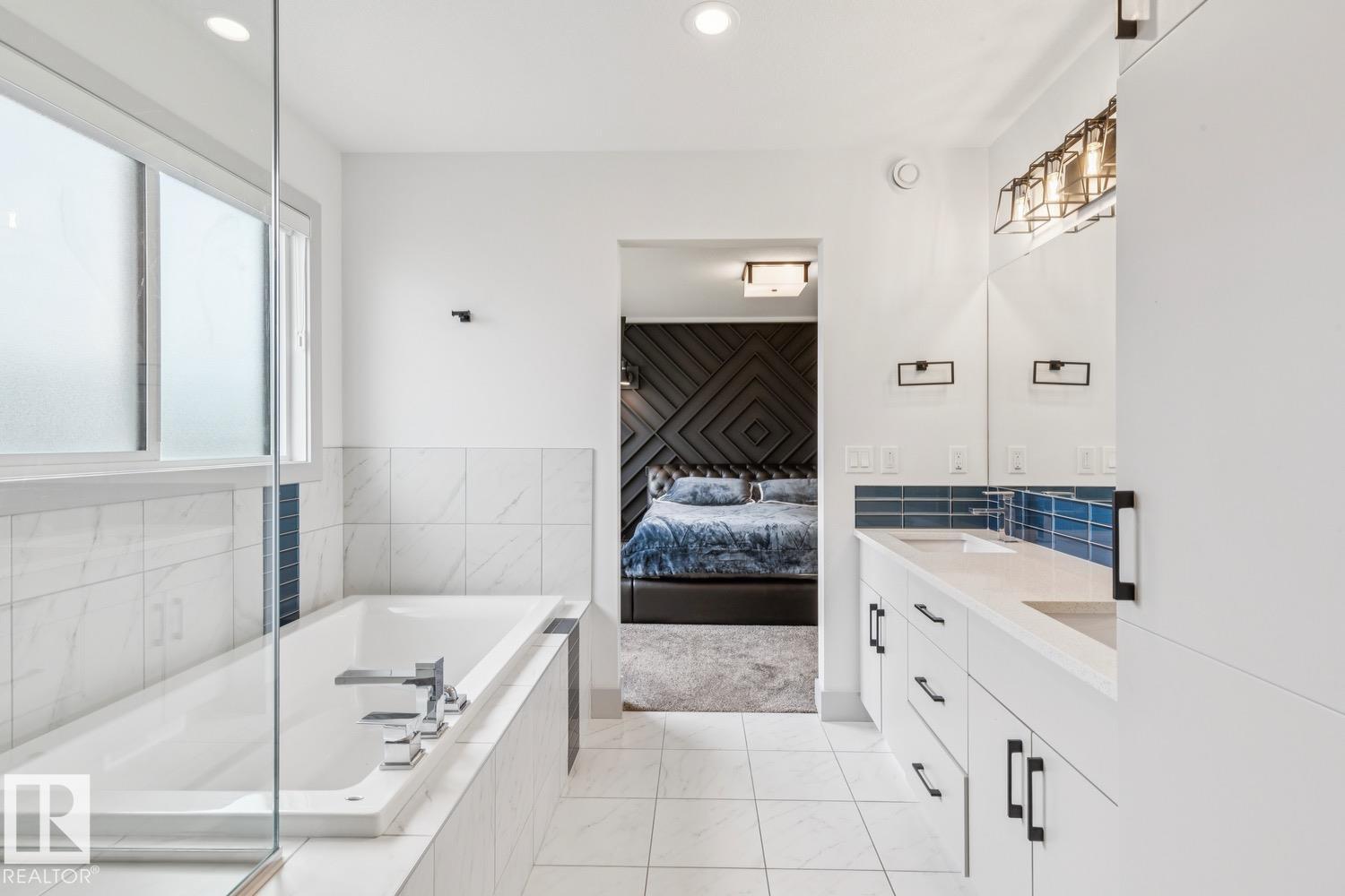 17618 63A ST NW - 37