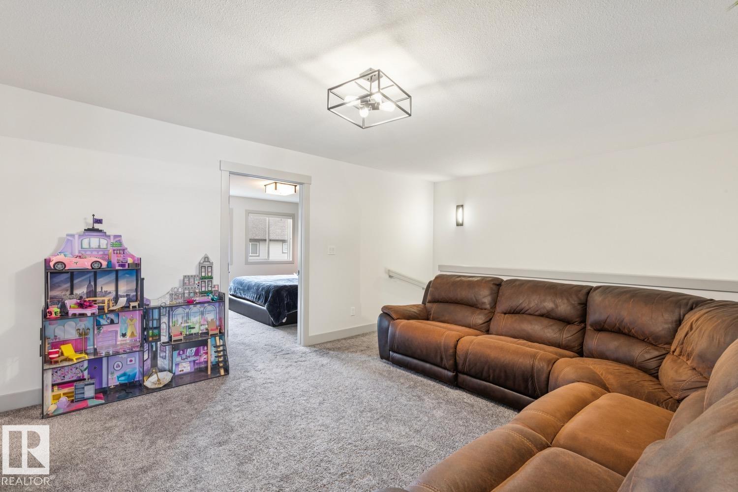 17618 63A ST NW - 42