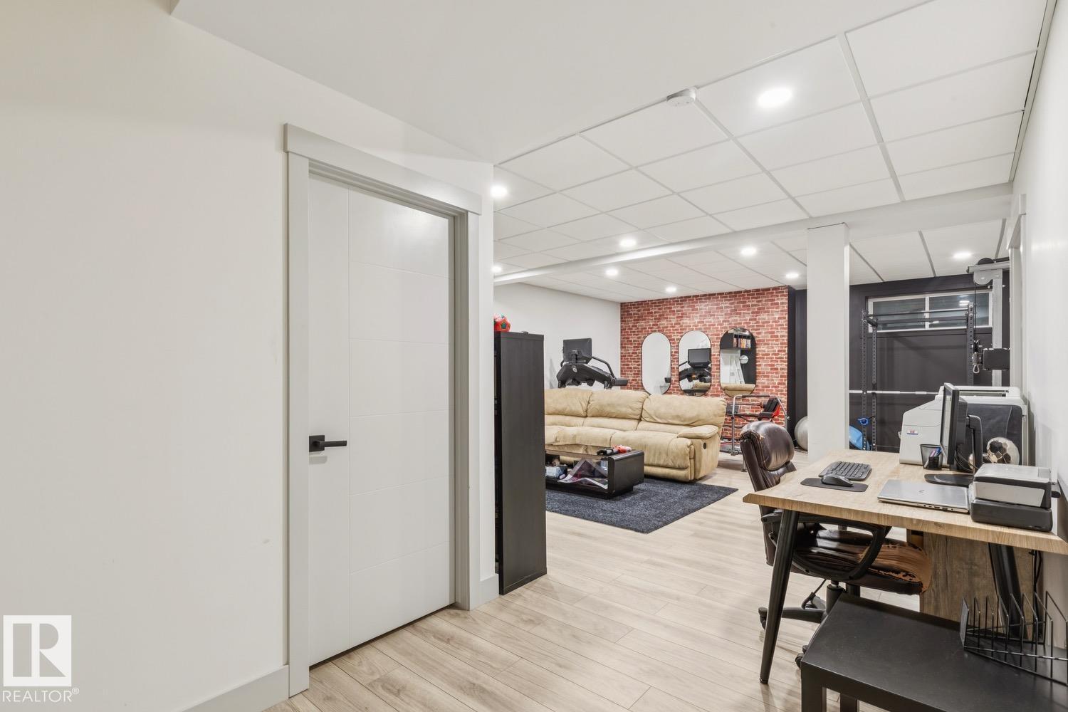 17618 63A ST NW - 43