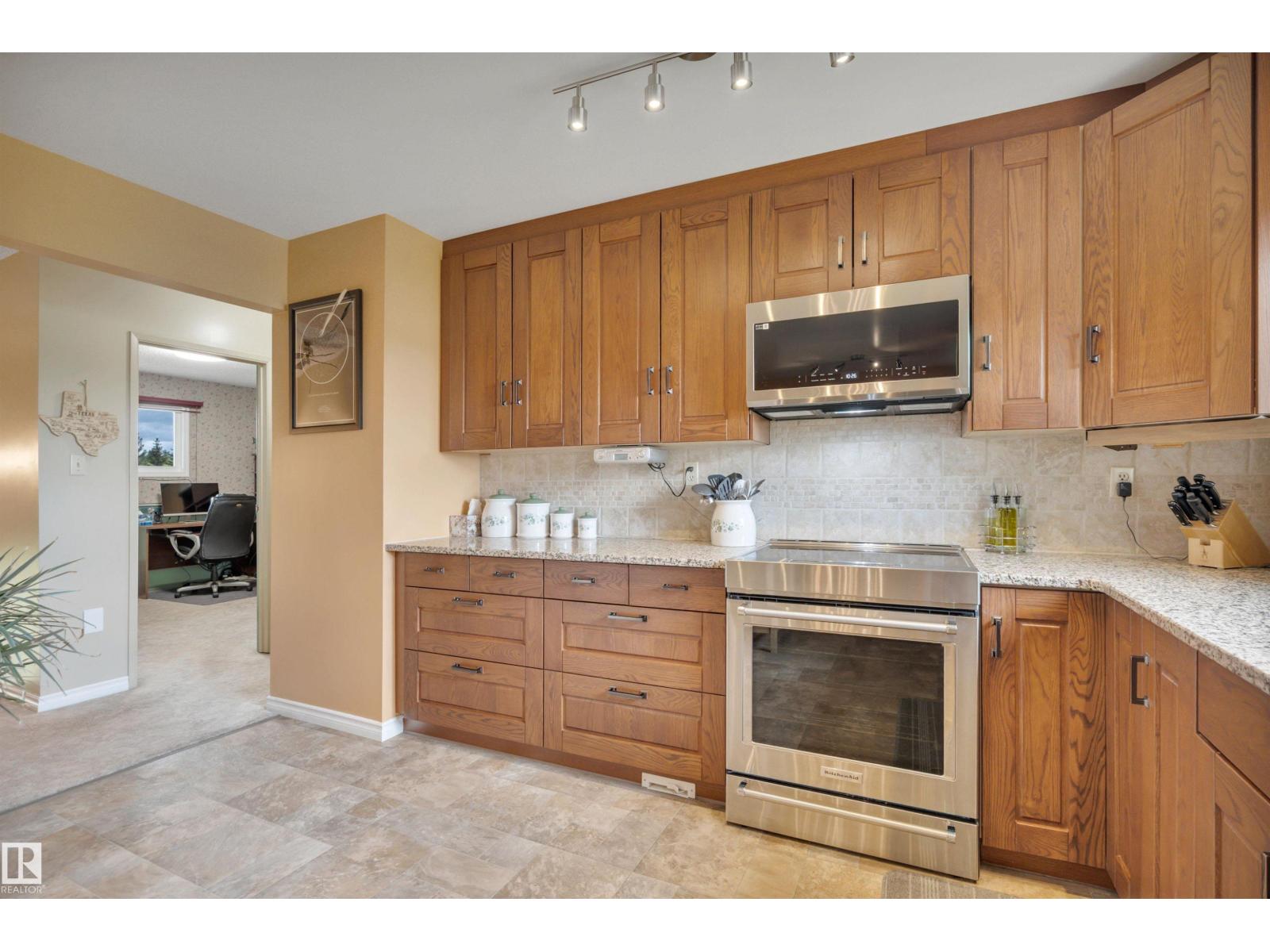 #7 53503 RGE ROAD 274 - 18
