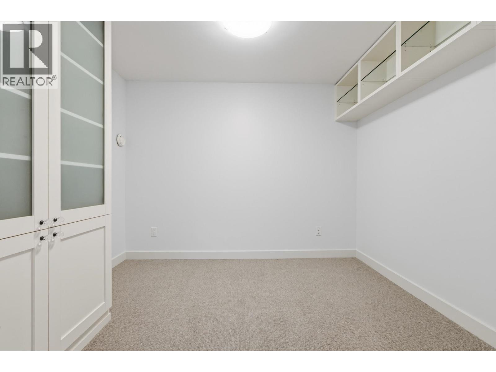 206 5055 SPRINGS BOULEVARD, Tsawwassen