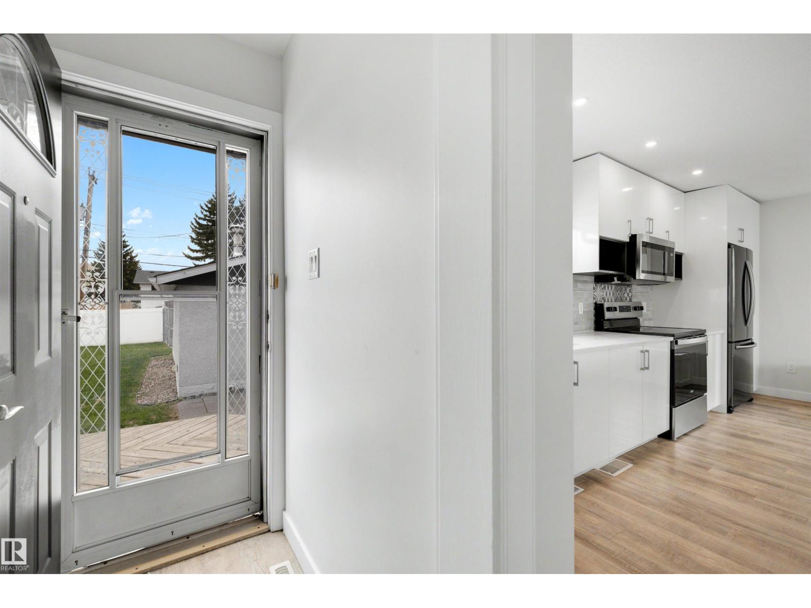 8904 168 ST NW - 11