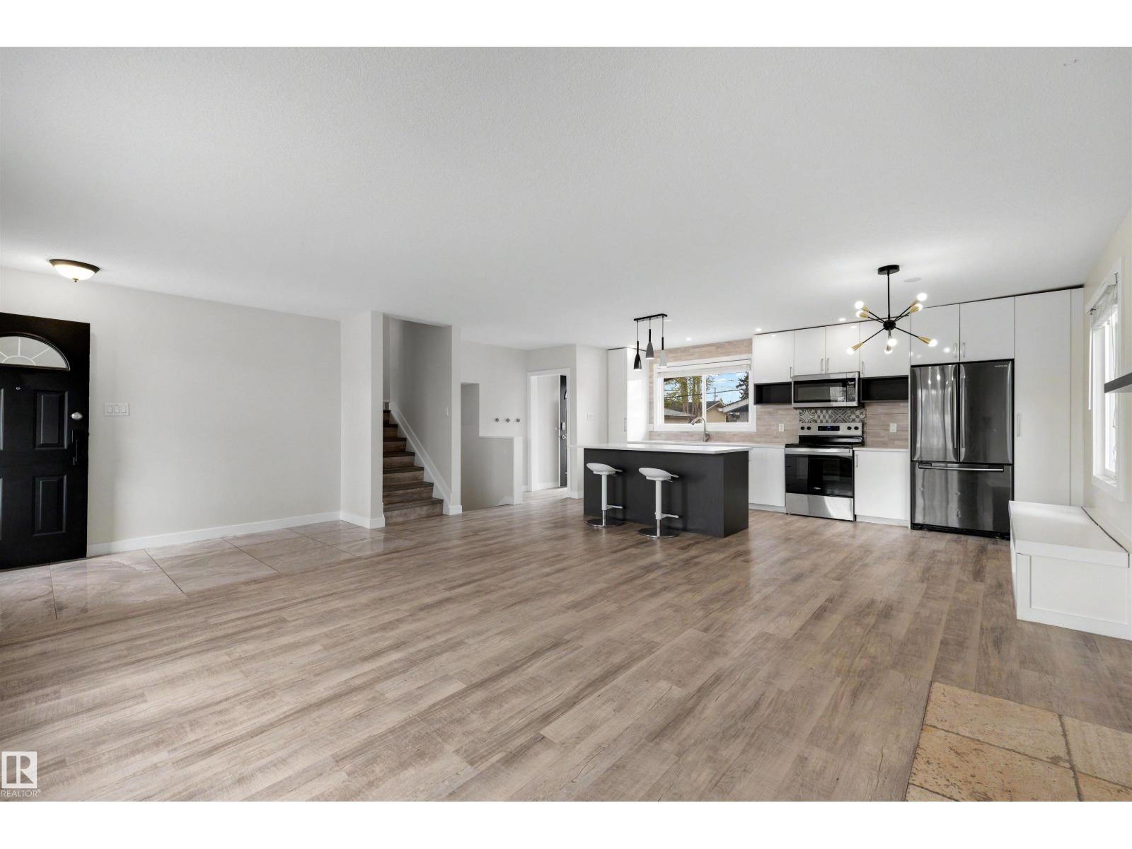 8904 168 ST NW - 17